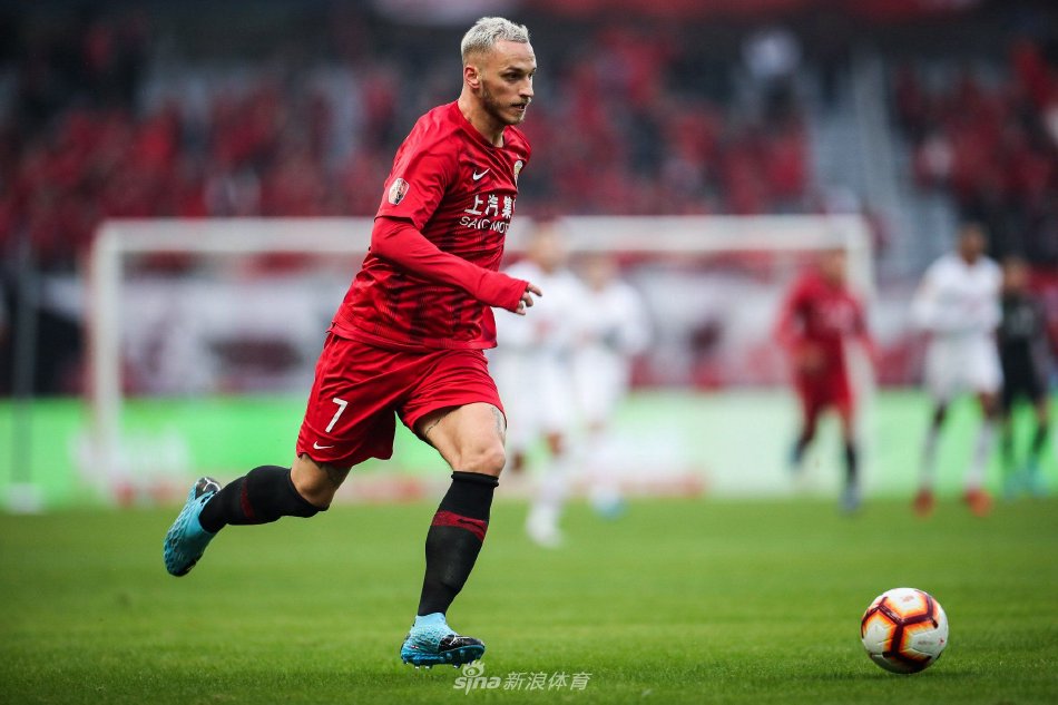 密集防守并 密集防守并