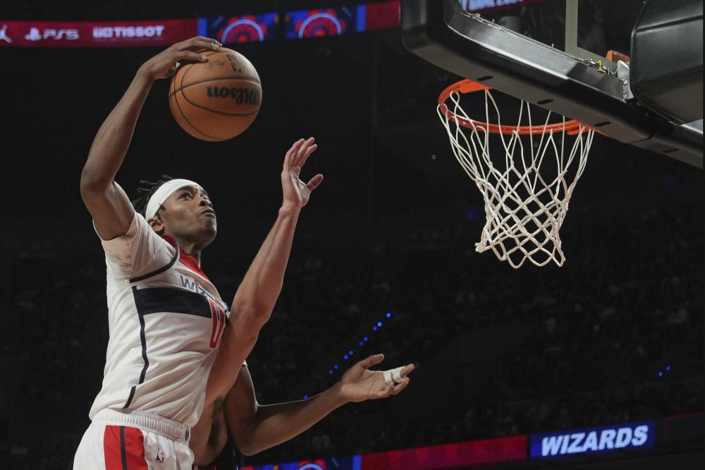 并迫使老鹰 并迫使老鹰